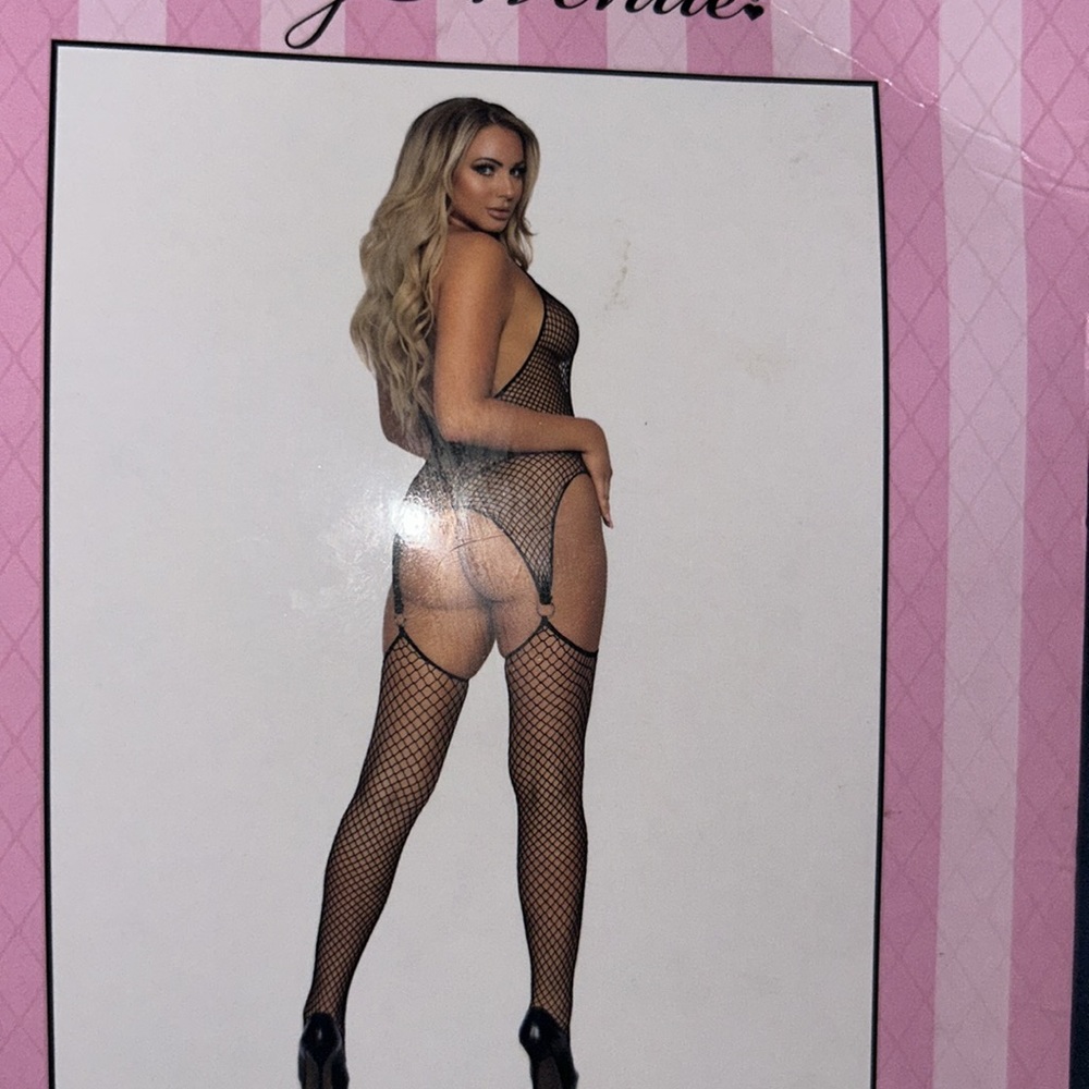 Leg Avenue Net Bodysuit Black 2 Pc Net Suspender And G String Black One Size. - Picture 4 of 4